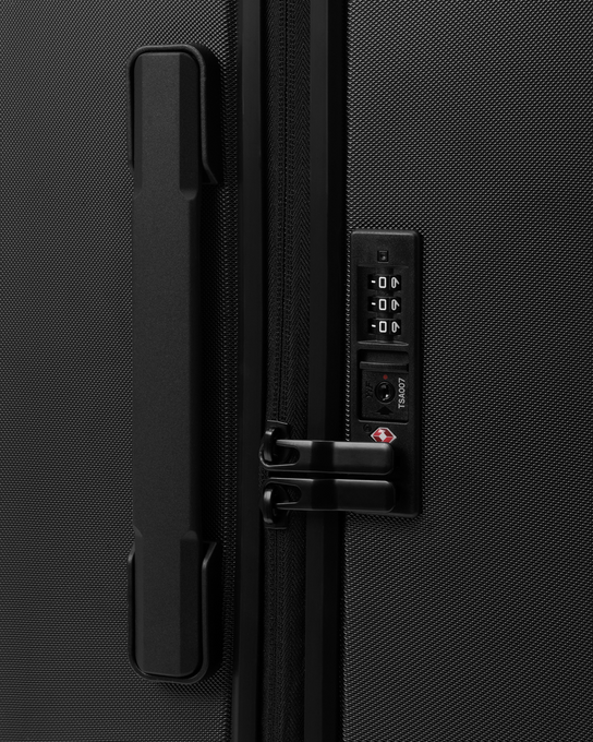 Geantă de călătorie Db Ramverk Check-in Luggage Medium Black Out - 2025/26