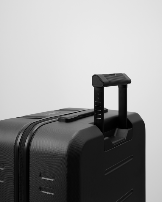 Geantă de călătorie Db Ramverk Check-In Luggage Large Black Out