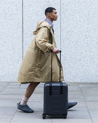 Geantă de călătorie Db Ramverk Carry-on Black Out - 2025/26