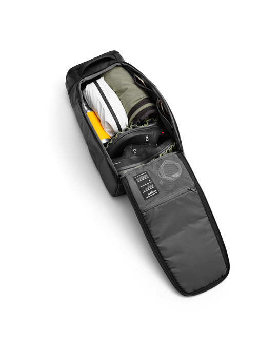 Rucsac de Hidratare DB Hugger Backpack 25L Black Out - 2025/26