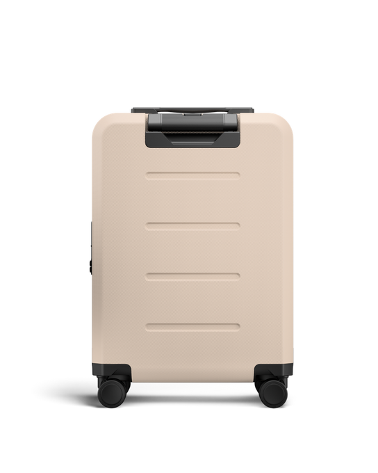 Geantă de călătorie Db Ramverk Carry-on Fogbow Beige - 2024/25