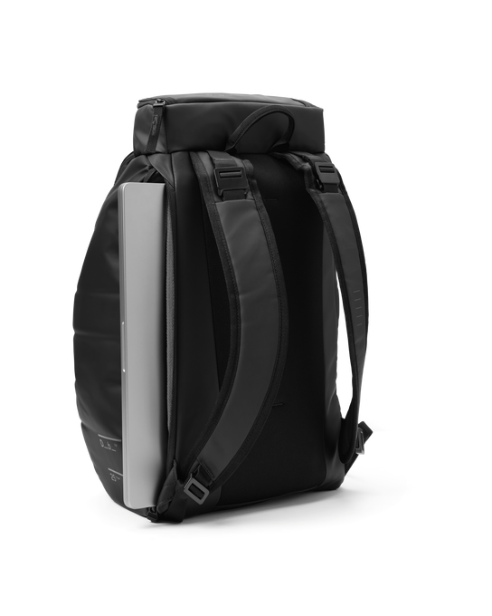 Rucsac de Hidratare DB Hugger Backpack 25L Black Out - 2025/26