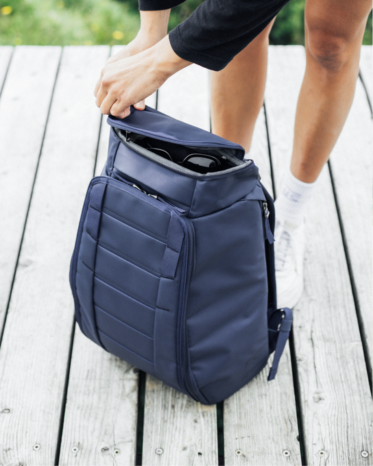 Rucsac de Hidratare DB Hugger Backpack 25L Blue Hour - 2025/26