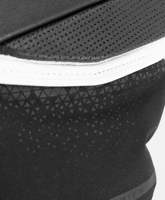 Mănuși Reusch Mastery Black/White/Fire Red - 2024/25