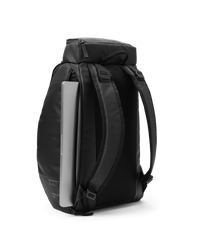 Rucsac de Hidratare DB Hugger Backpack 30L Black Out - 2025/26